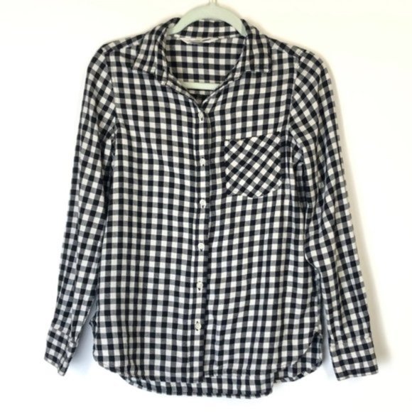 📦 Old Navy Black Gingham The Classic Shirt Small - Picture 2 of 8
